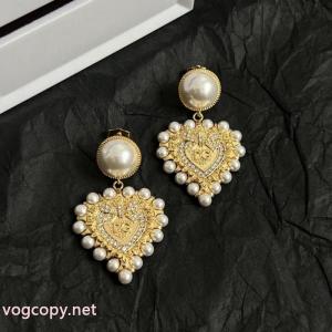 Dolce&Gabbana人気を誇る 毎年大人気！2026 激安大特価激安 ブランド 通販アクセサリー..