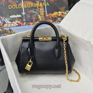 バッグスーパー コピーDolce&Gabbana今年もトレンド 気軽に着れる 新作がおすすめ..
