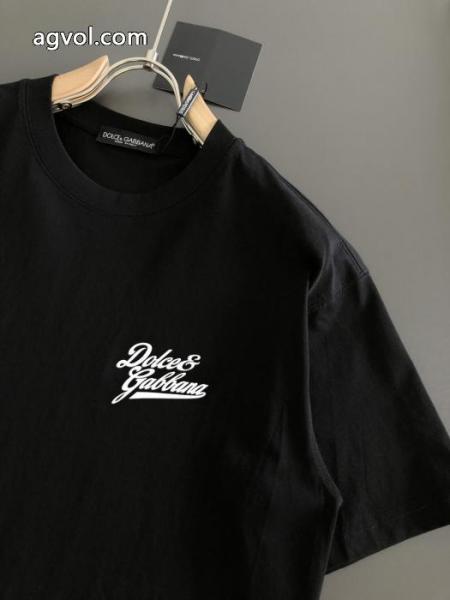 ブランド 品 激安 通販特価高品質 遂に再入荷 落ち着いた感覚半袖TシャツDolce&Gabbana 3