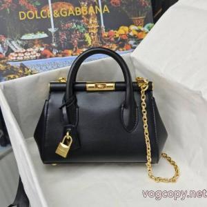 バッグスーパー コピーDolce&Gabbana今年もトレンド 気軽に着れる 新作がおすすめ..